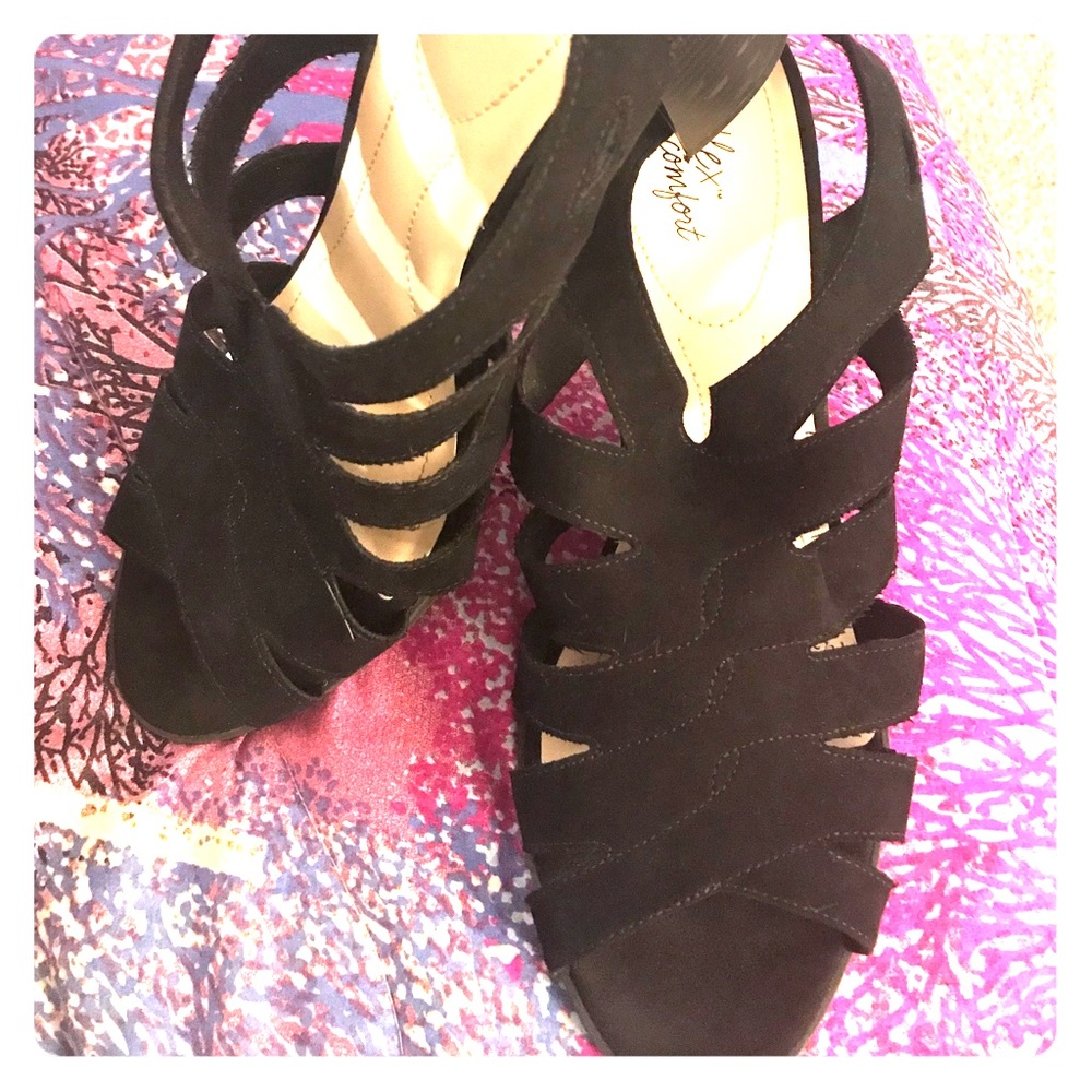 Black 11W sling backs
